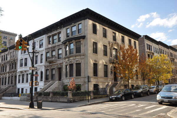 Corner view of 298 Convent